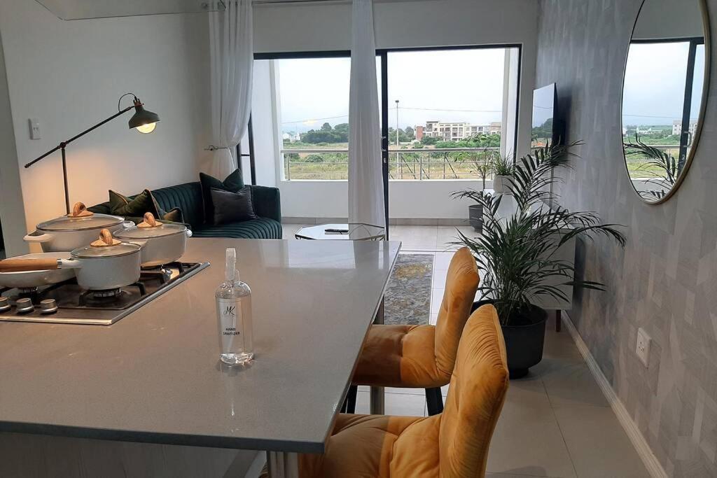 Mikeys Place On New: 2Bed2Bath No.1 With Free Wifinetflix Midrand Buitenkant foto