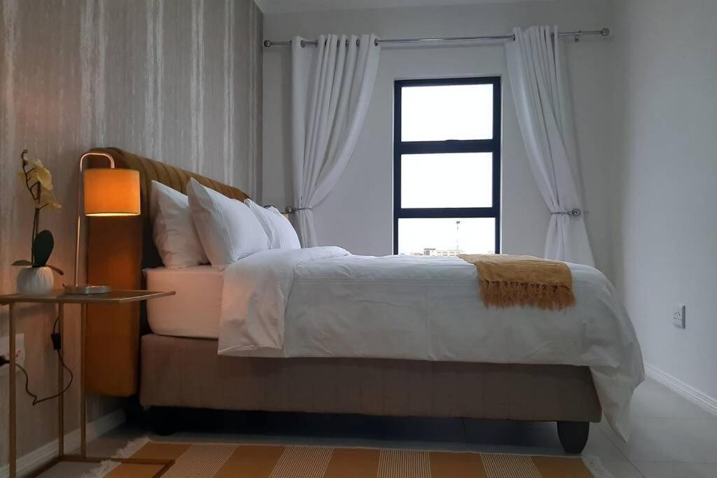 Mikeys Place On New: 2Bed2Bath No.1 With Free Wifinetflix Midrand Buitenkant foto